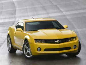 Chevrolet_Camaro_RS_yellow_car